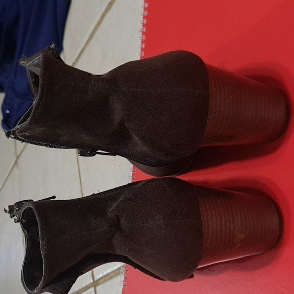 Booties - Picture 4 of 4